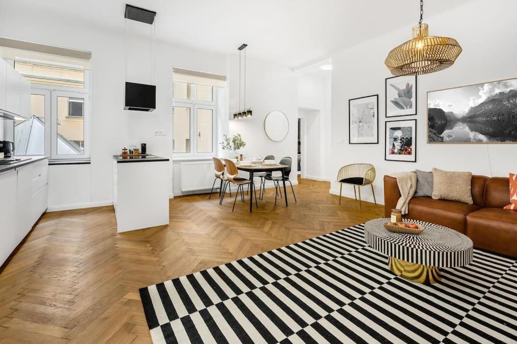 Stylovy Apartman V Centre Mesta Bratislava Esterno foto
